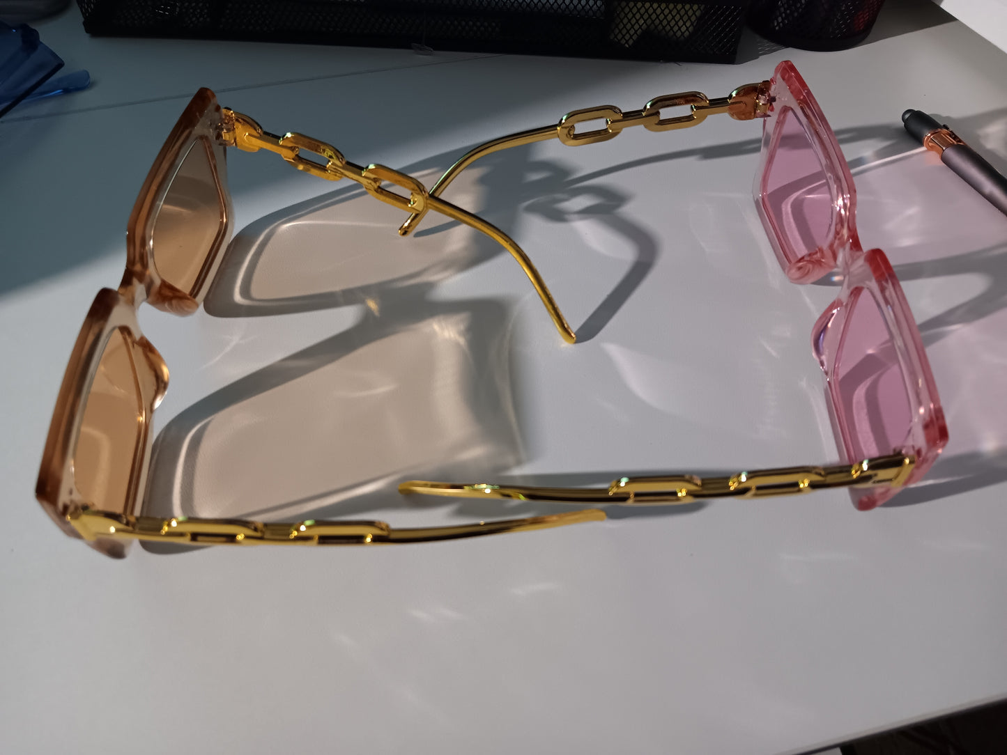 Luxury Style Glasses With A Luxury Style Chain Detail