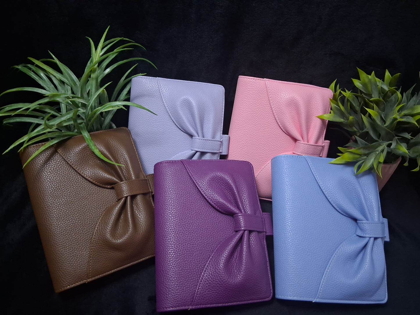 Pebbled Faux Leather Bow Binder: Elegant Organizer for Planners, Budgeting, Stationery