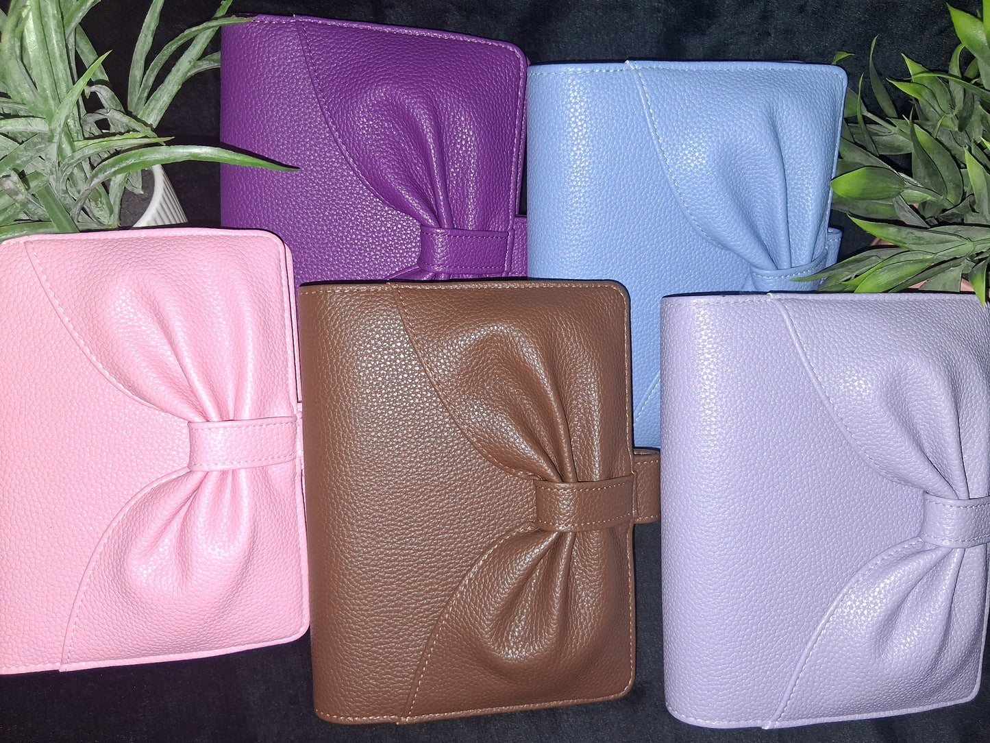 Pebbled Faux Leather Bow Binder: Elegant Organizer for Planners, Budgeting, Stationery